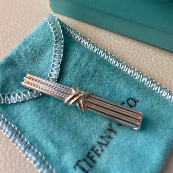 Tiffany & Co Silver Signature Cufflinks and Money Clip Signature Tie Pin set - Picture 4 of 6